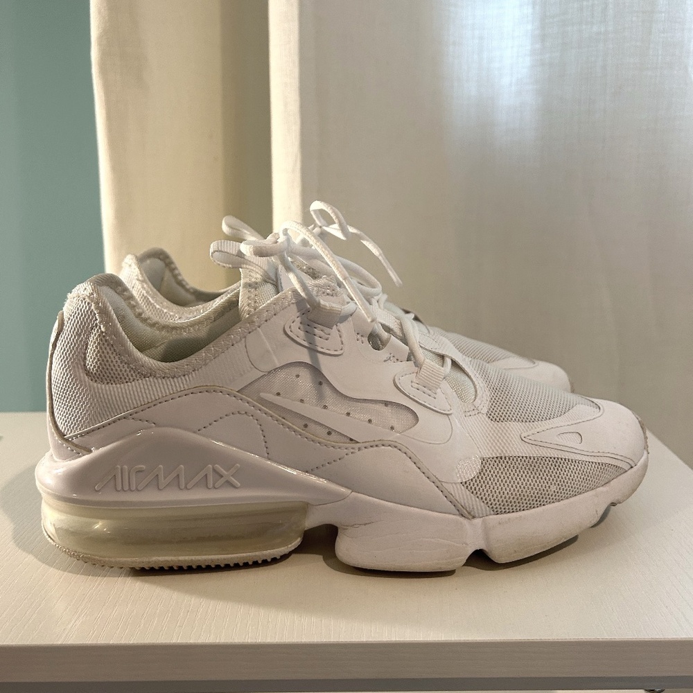 Nike Air Max Infinity 2 Triple White (Women's) Size 9